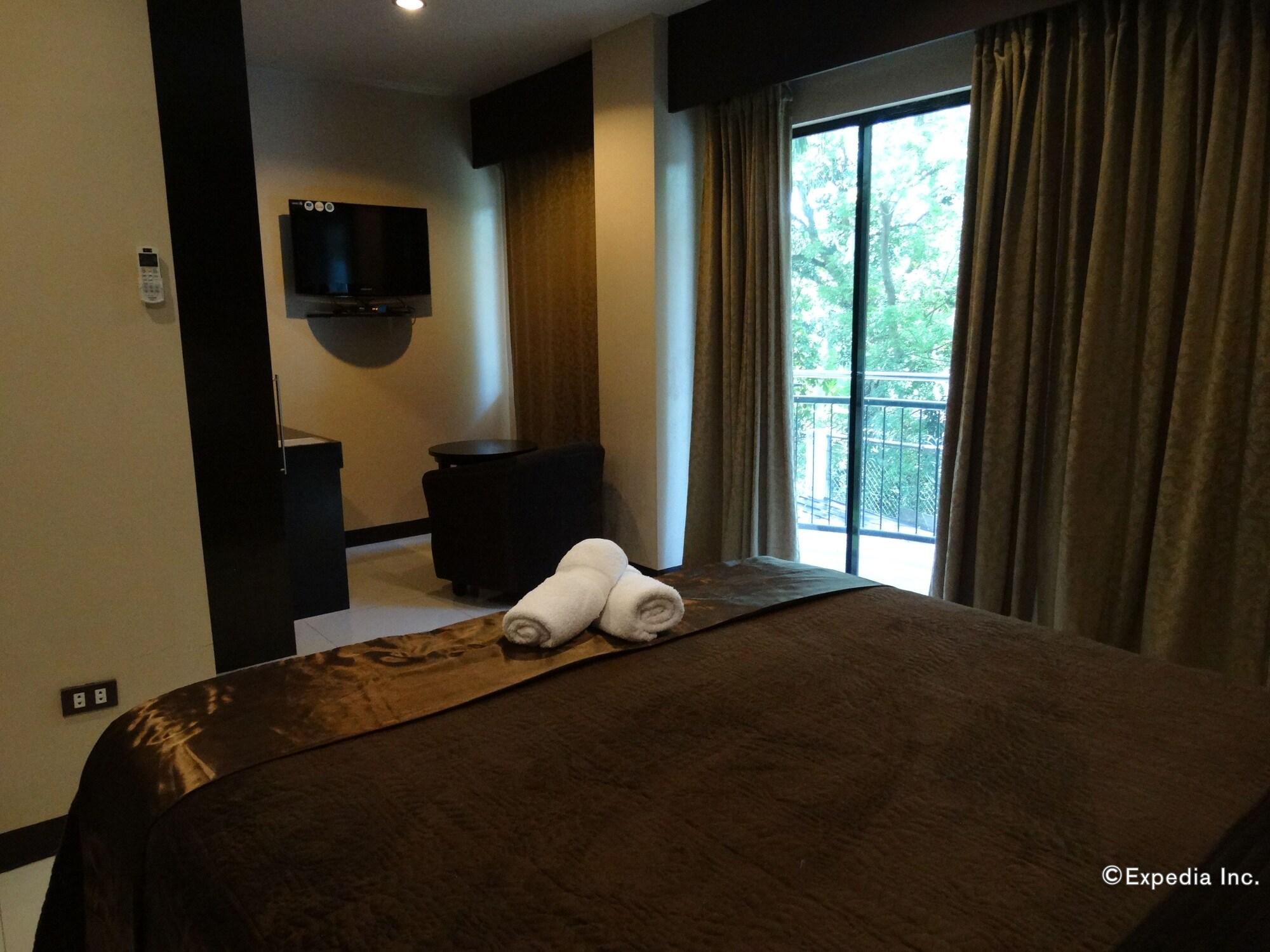 Peridot Suites Davao Экстерьер фото