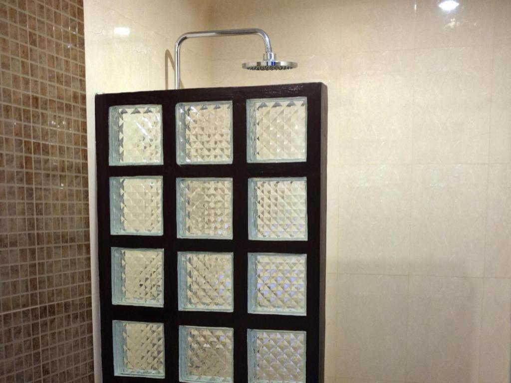 Peridot Suites Davao Экстерьер фото