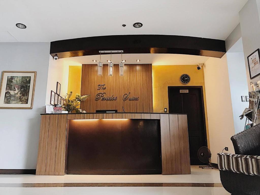 Peridot Suites Davao Экстерьер фото