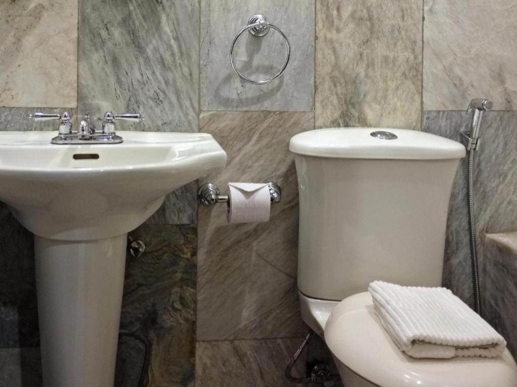 Peridot Suites Davao Экстерьер фото