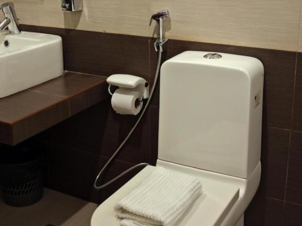 Peridot Suites Davao Экстерьер фото
