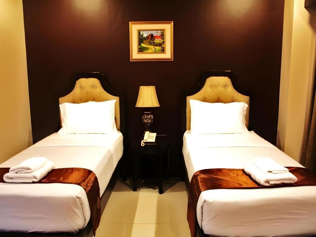Peridot Suites Davao Экстерьер фото