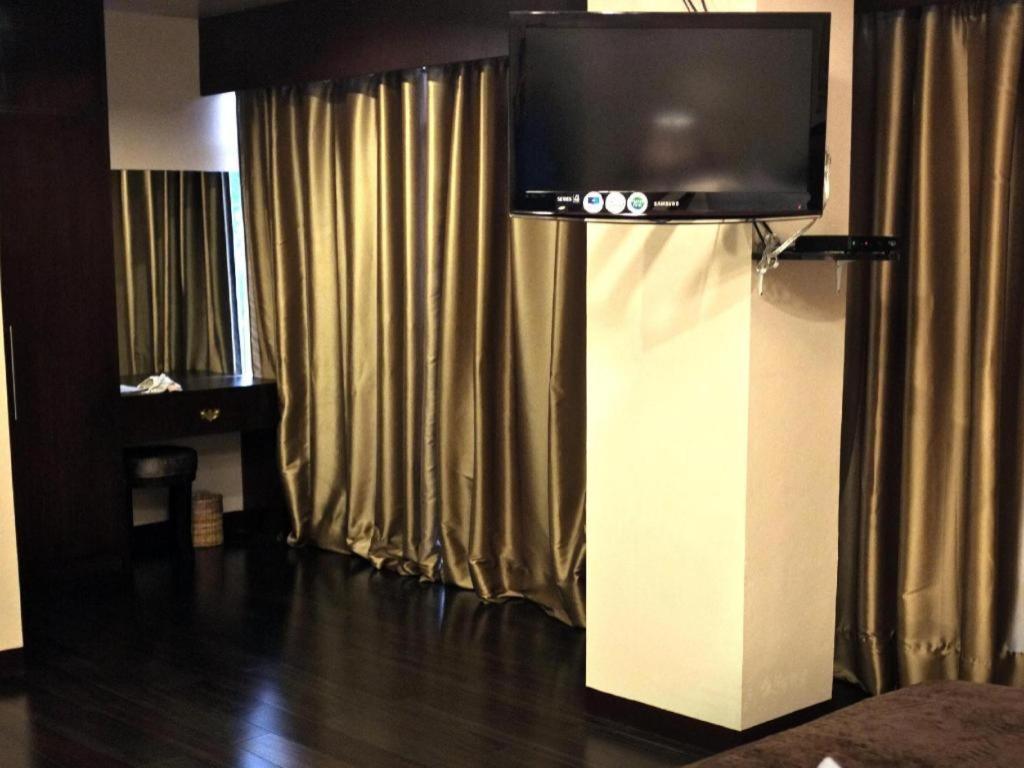 Peridot Suites Davao Экстерьер фото
